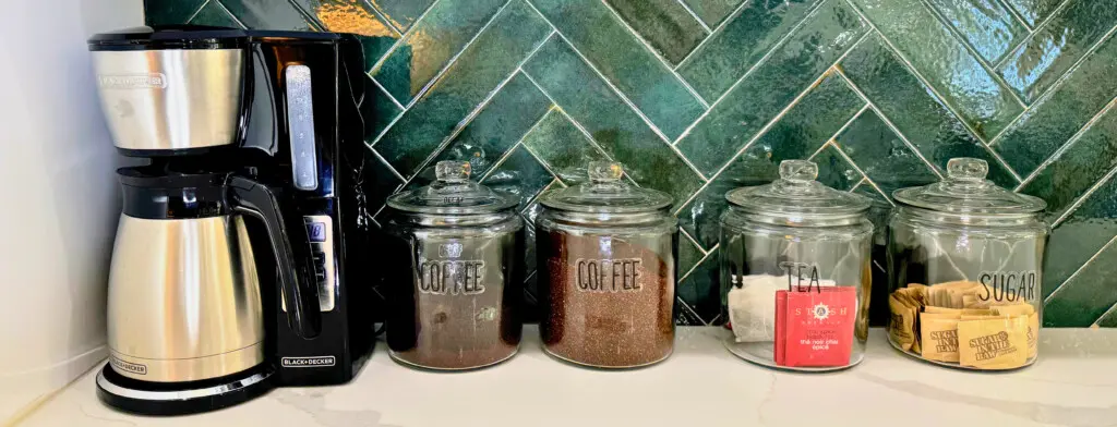 2484d458 5d78 4f04 bb58 31e098af4bc2