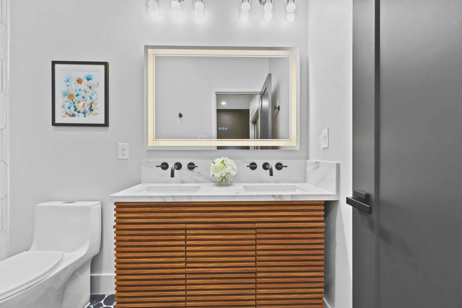 43fa35c1 0e8f 4ceb b7b2 882e9f77f14e