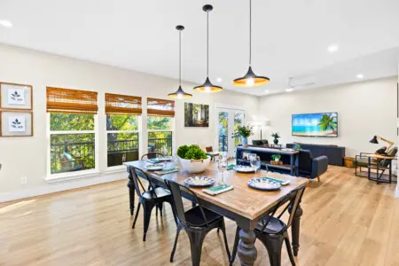 5b9ff6c5 ee5f 4112 9dc5 a5d25697b81d