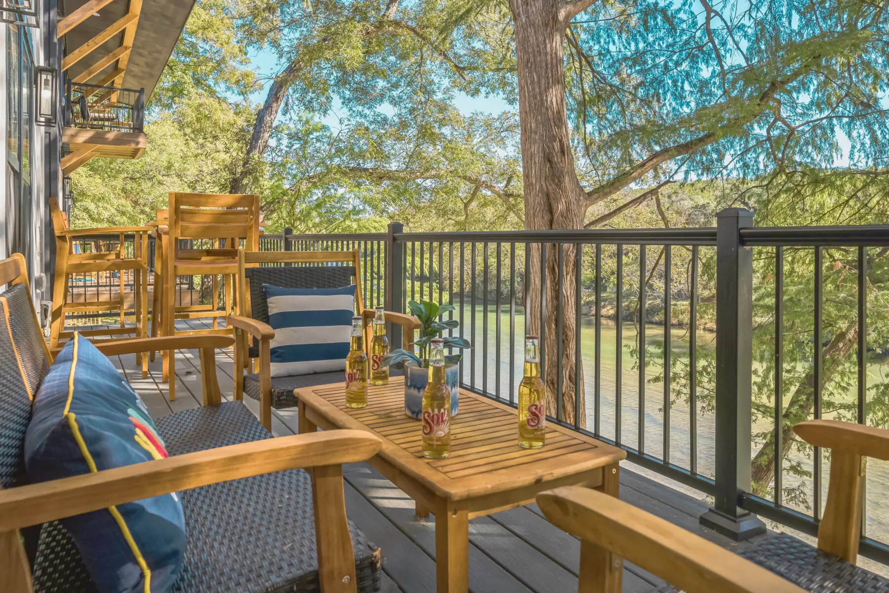 b227f2fa 72ef 4078 9166 abbc256784c8